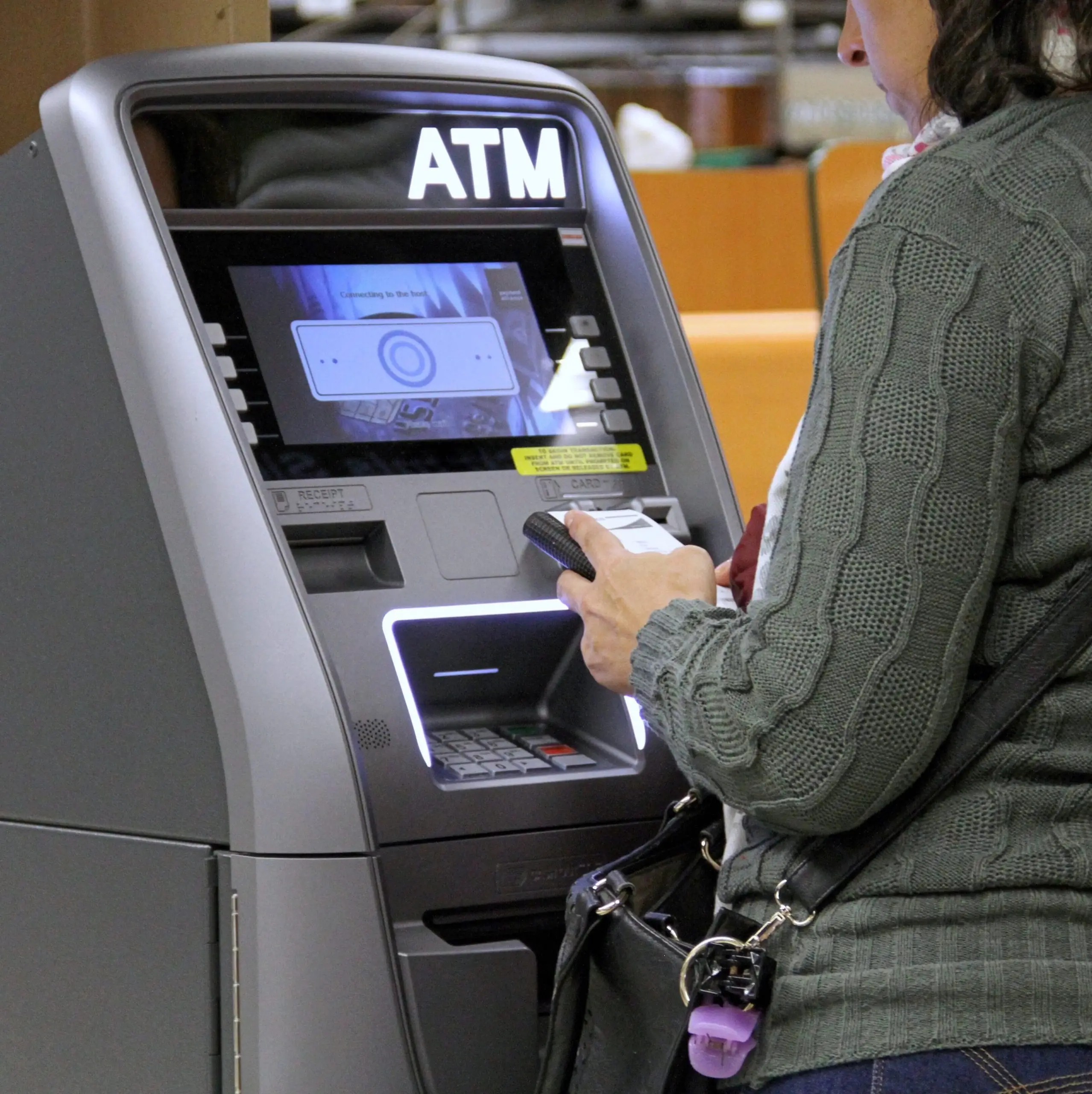 4 lưu ý khi chuyển tiền qua ATM